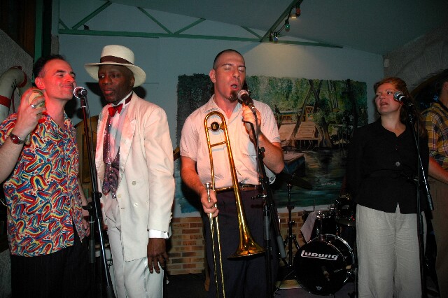 min 2006 05 14 guinguette mp 343